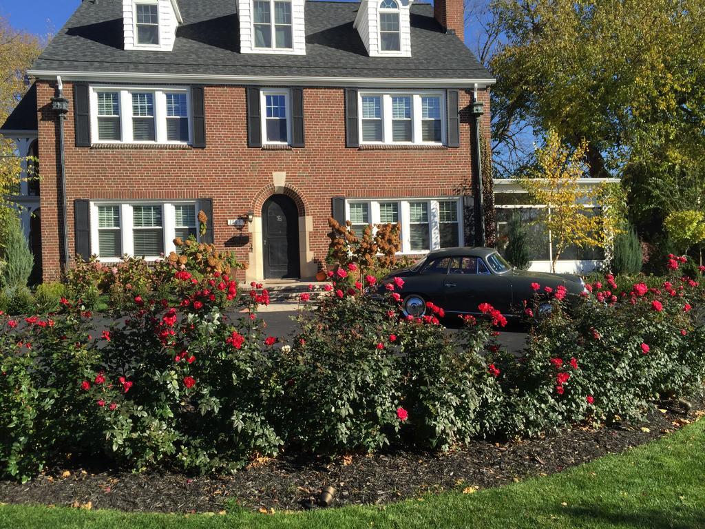 Knob Hill Bed And Breakfast Flint Εξωτερικό φωτογραφία